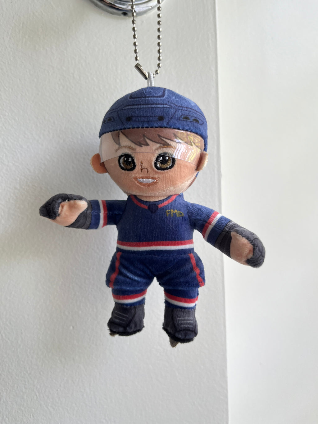 Hockey Boy (brown hair)