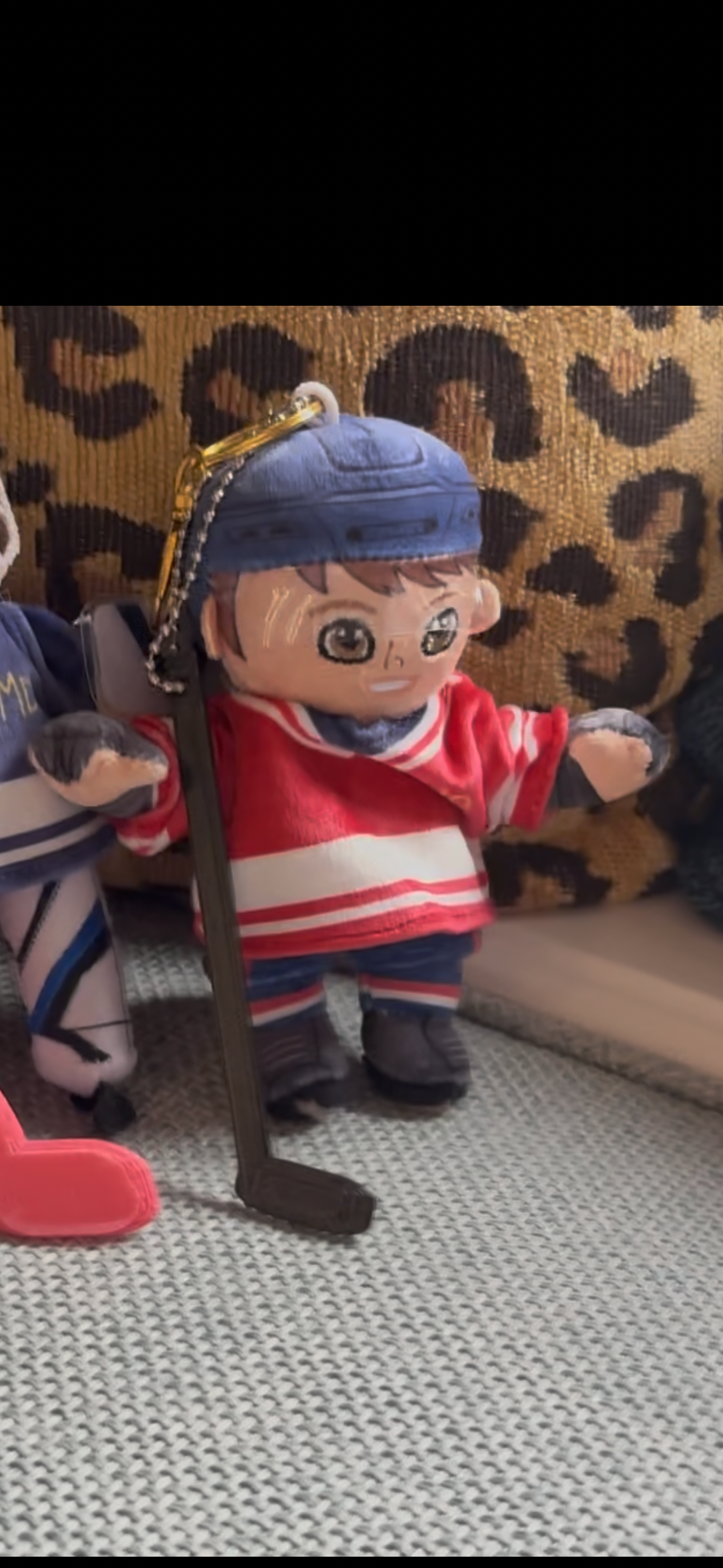 Hockey Boy (brown hair)