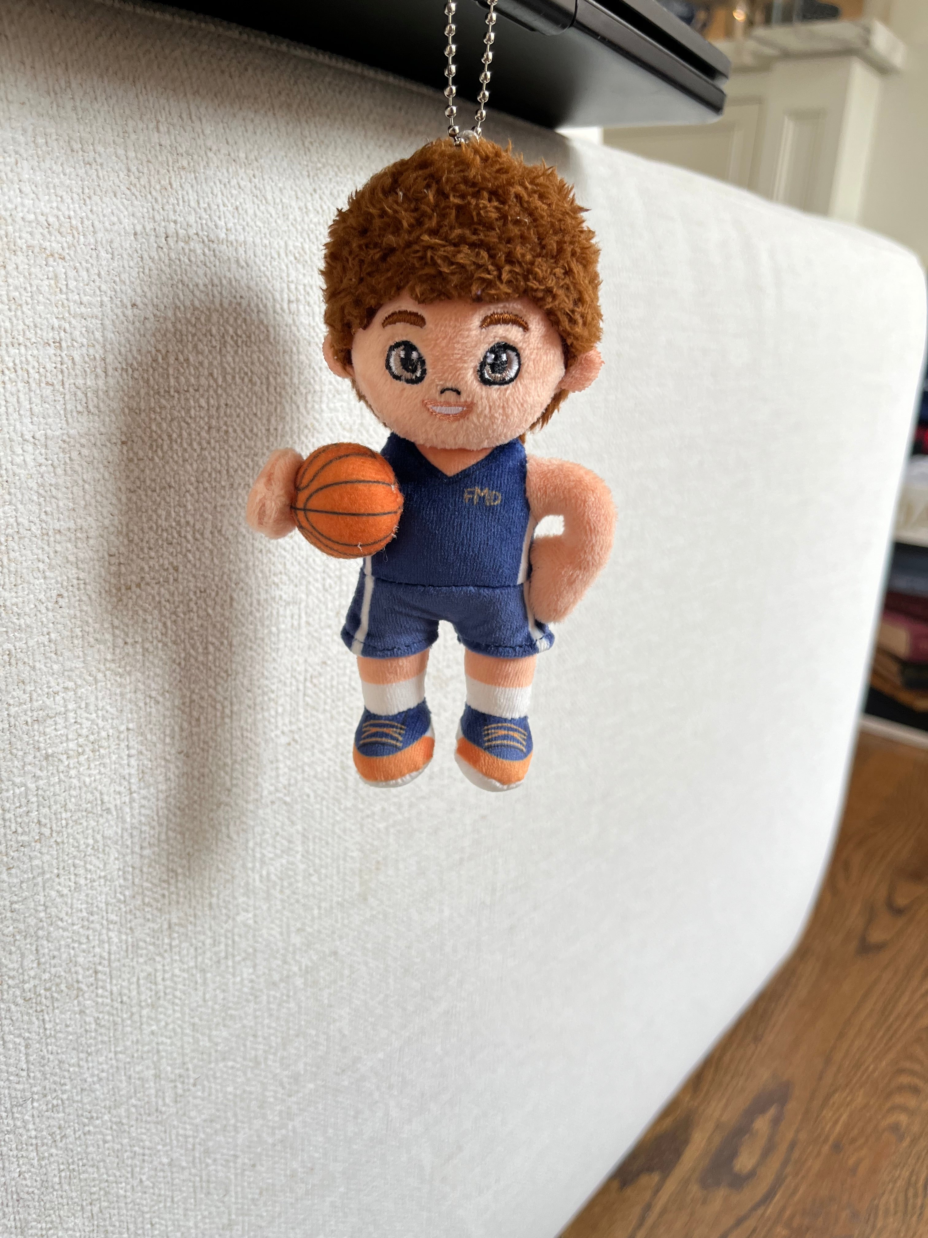 Basketball boy (brown hair)